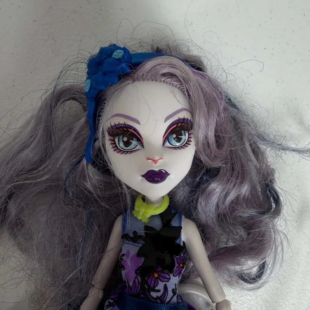 Monster High Catrine DeMew Doll New Scaremester Purple Floral Dress 2011 Mattel